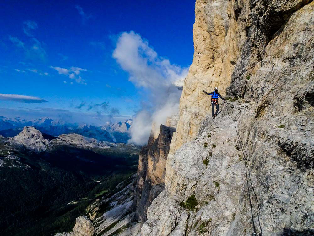 Tofana di Mezzo über Ferrata (C/D) Giuseppe di Oliveri und Gianni Aglio (in der Nähe von Südtirol)